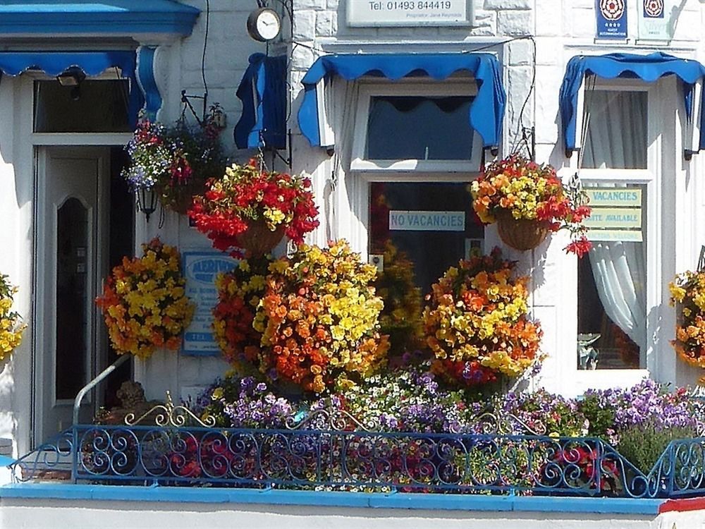Merivon Guest House Great Yarmouth Bagian luar foto